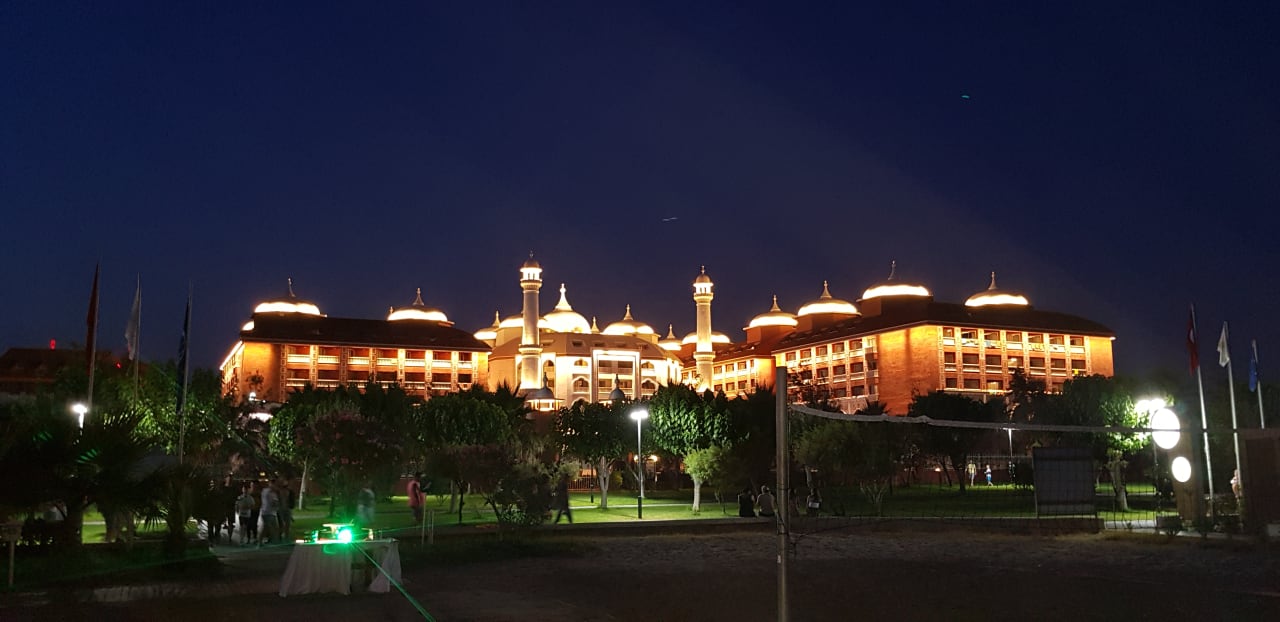 Außenansicht Royal Taj Mahal Hotel