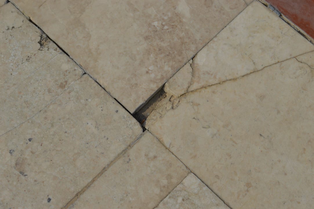 Defekte Fliesen Limak Limra Hotel & Resort