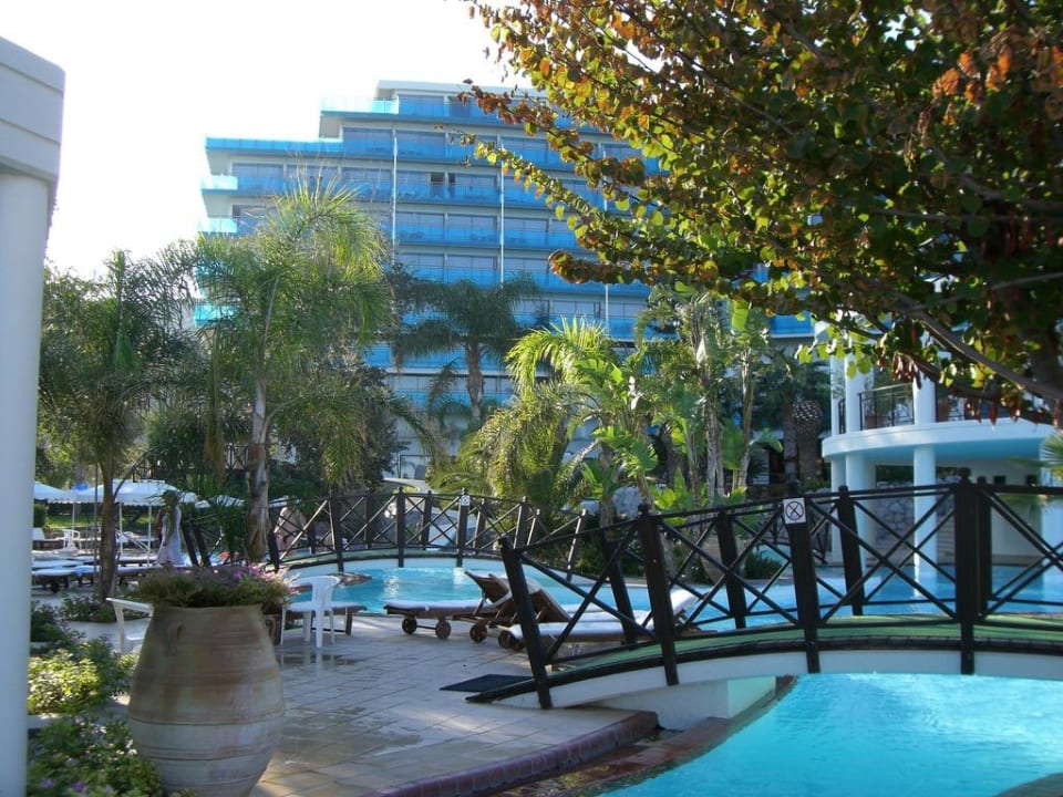 Außenanlage Hotel Calypso Beach