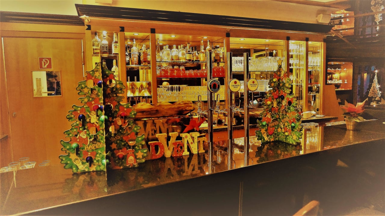 Ausschnitt der Bar im Mondi Bellevue MONDI Hotel Bellevue Gastein