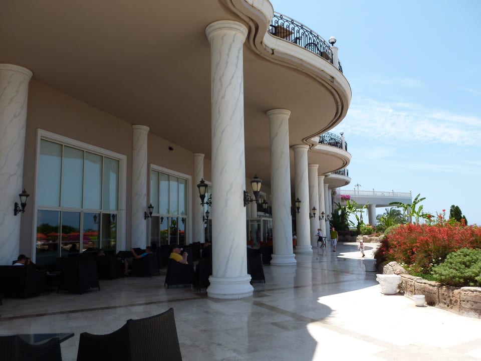 Hotelbar, außerhalb der Lobby Starlight Resort Hotel