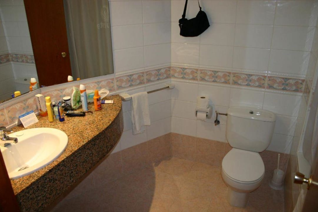 Hotelzimmer- Bad Inturotel Cala Esmeralda