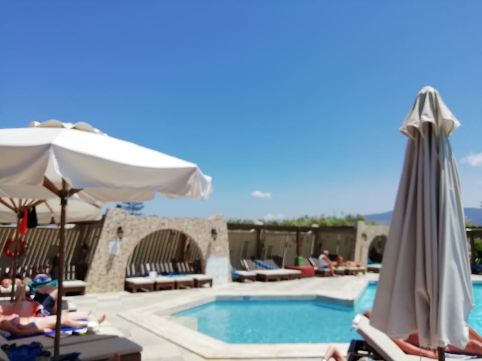 Pool Gaia Garden Hotel