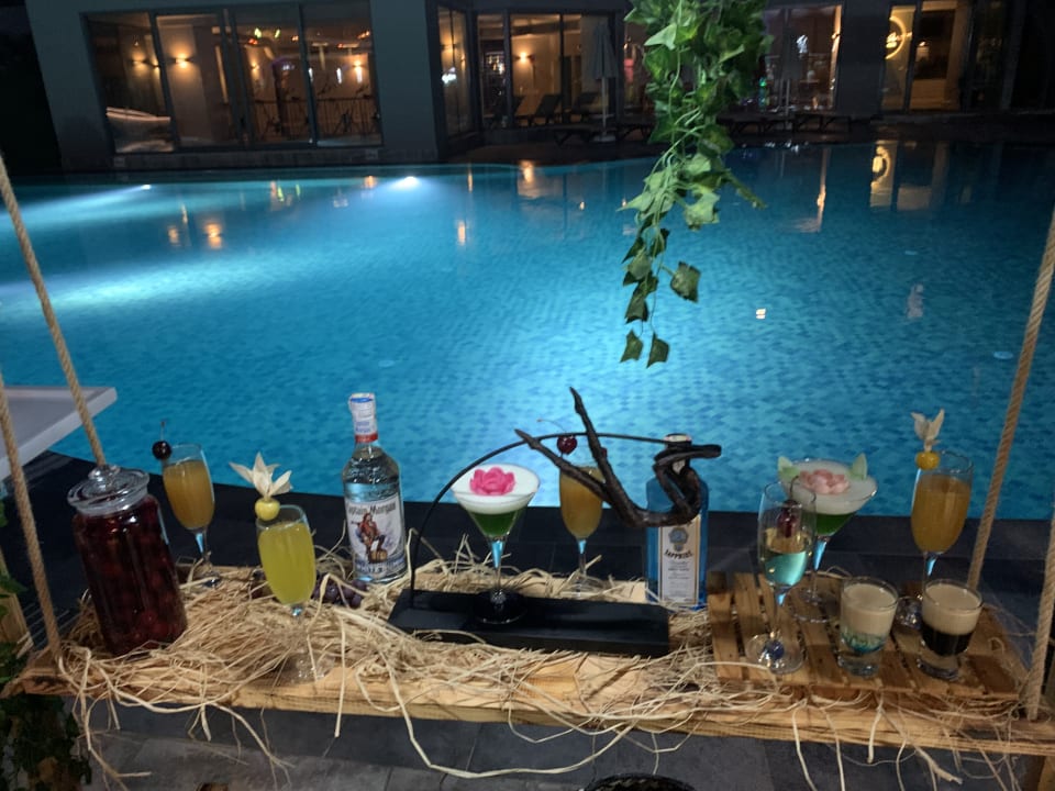 Pool Arum Barut Collection