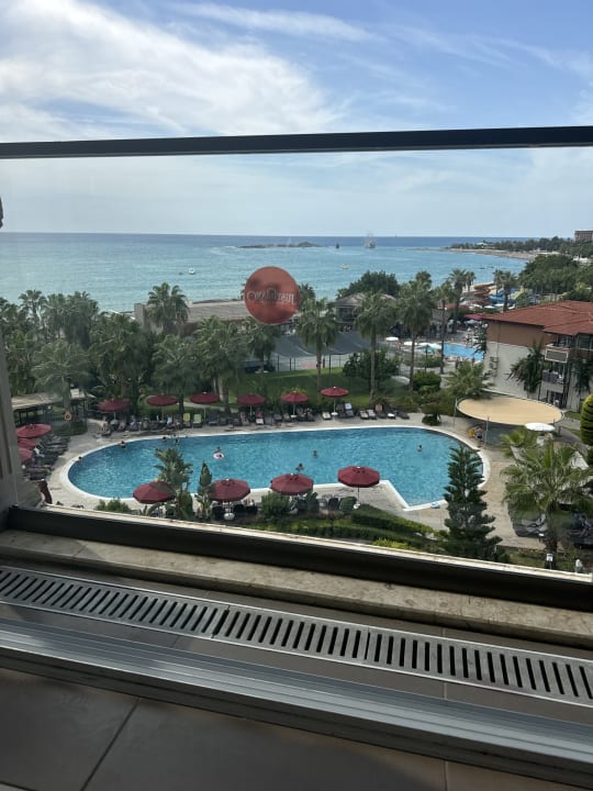 Pool Justiniano Deluxe Resort