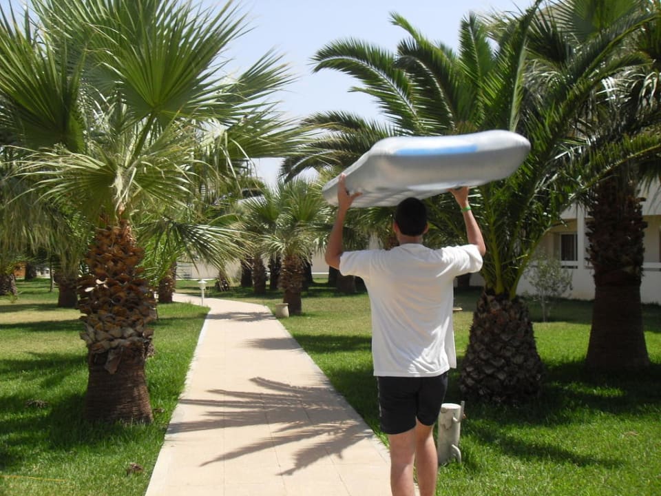 Weg zum Strand Omar Khayam Resort & Aquapark