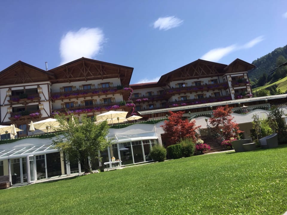 Außenansicht Hotel Oberforsthof