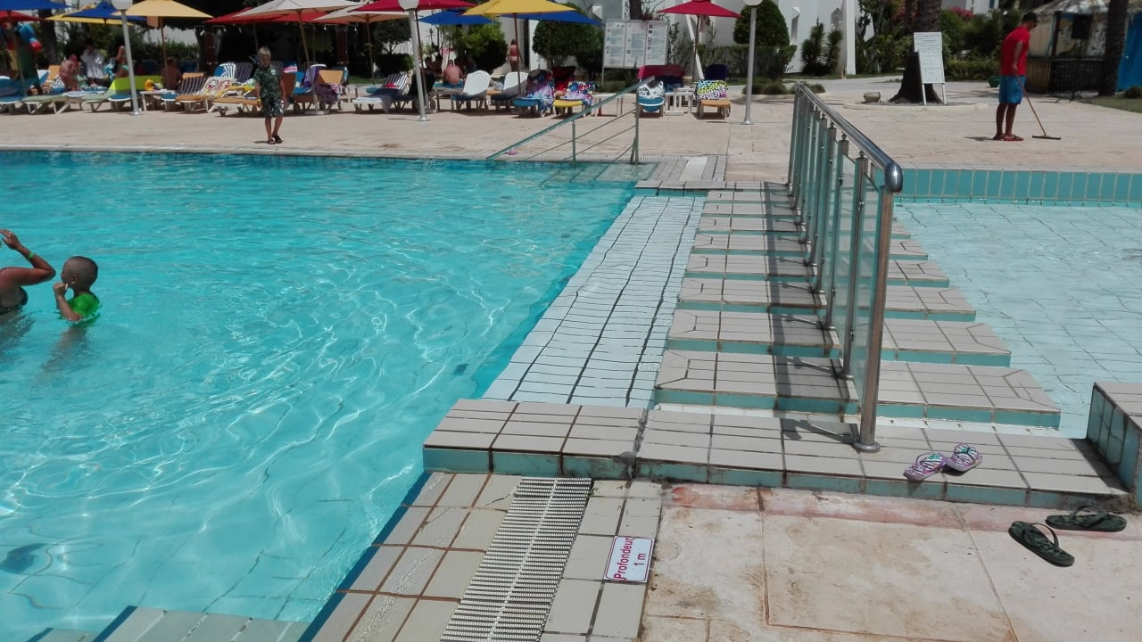 Pool Ruspina Beach Resort