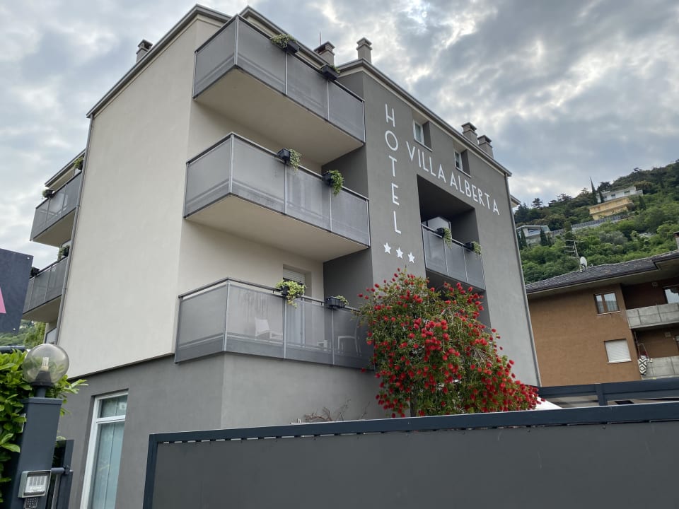Außenansicht Hotel Villa Alberta