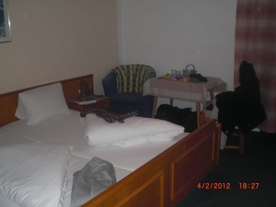 Bett mit Sitzecke Hotel Konrad