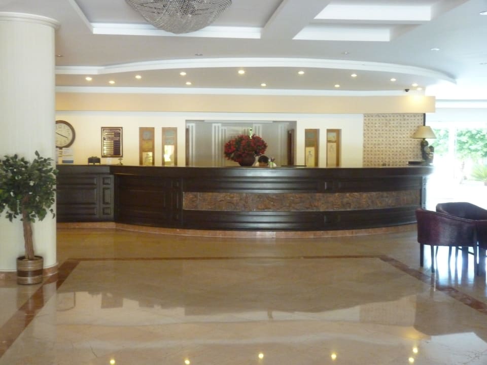 Elegant Hotel Royal Garden Beach
