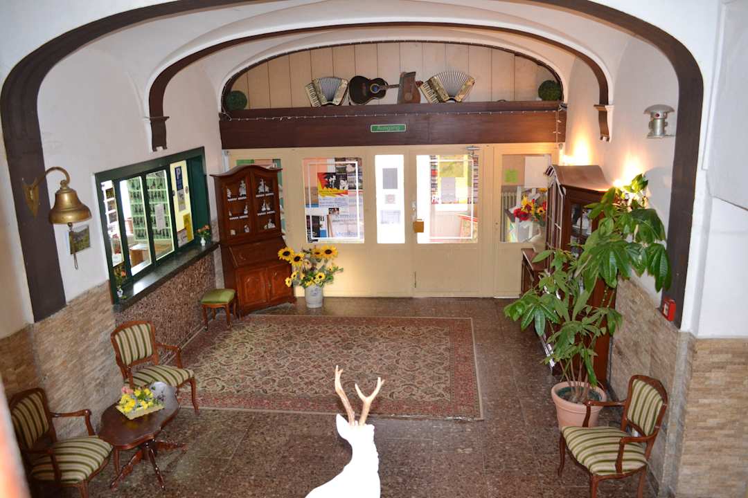 Eingangsbereich Hotel Weißer Hirsch