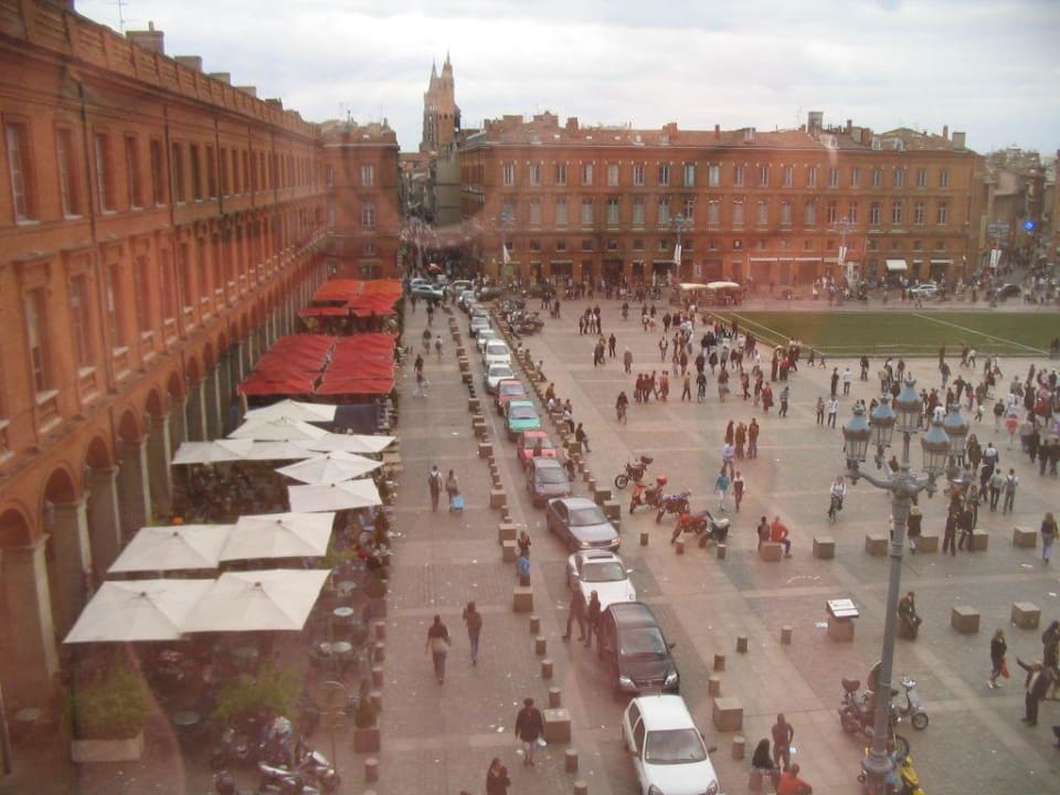 Widok z pokoju Hotel Crowne Plaza Toulouse