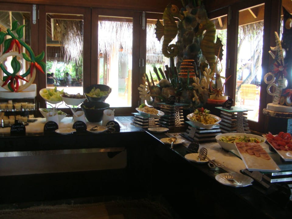 Mittagessen Veligandu Maldives Resort Island