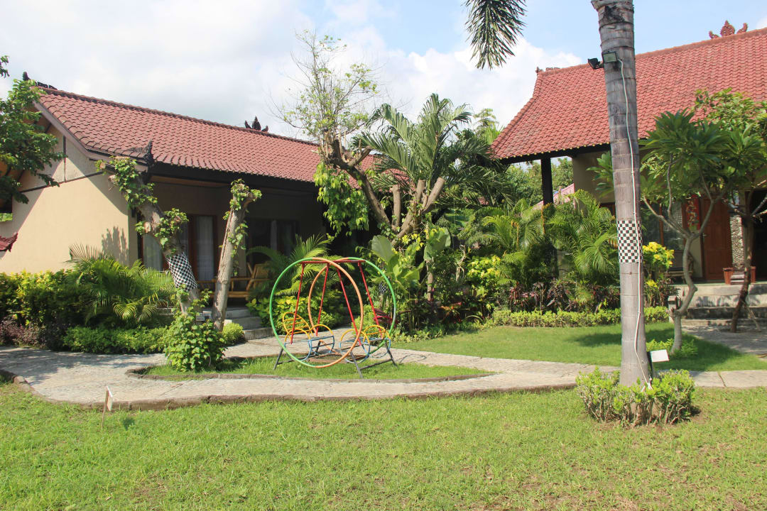 Green space for kids Hotel Kubuku Ecolodge