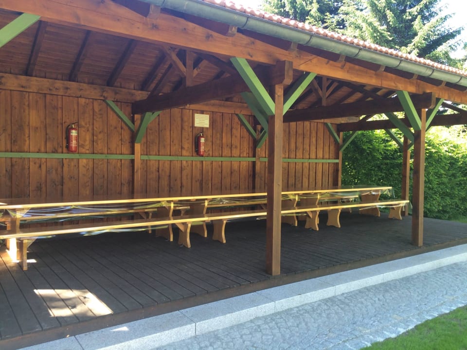 Überdachte Essgelegenheit  Gruppenferienhaus Landhaus St.Oswald