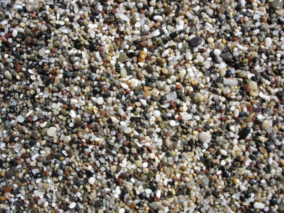 Bunter Kieselstrand Rodos Princess Beach Hotel & Spa