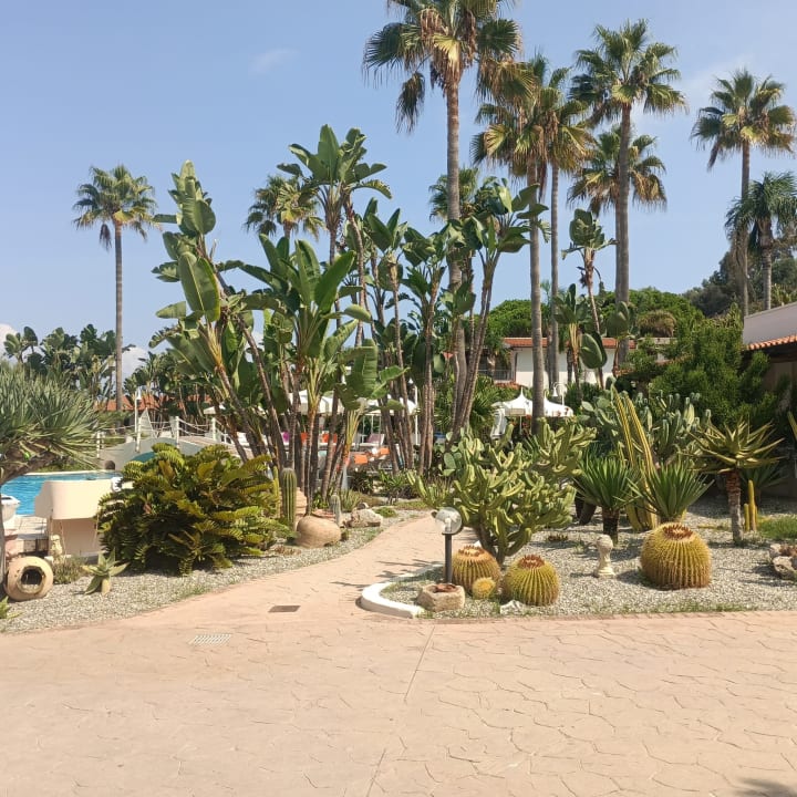 Gartenanlage Hotel Villaggio Il Gabbiano