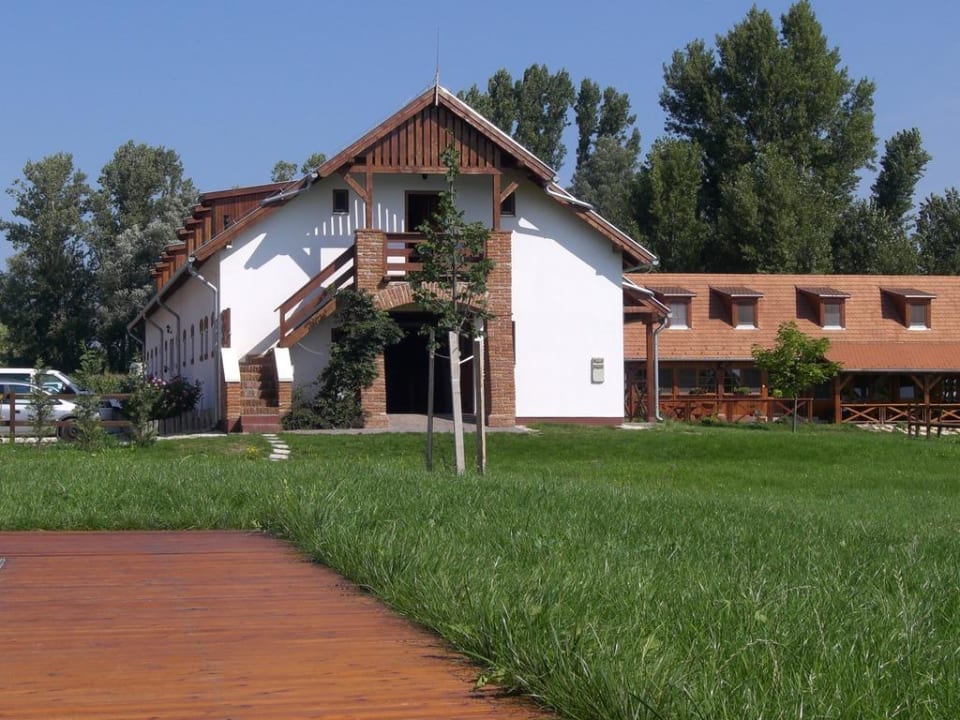 Stall und Zimmer Matild Country Hotel