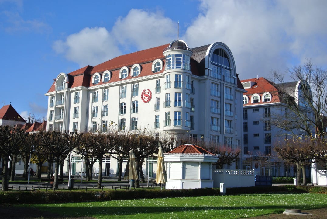 Blick auf das Hotel Sheraton Sopot Hotel