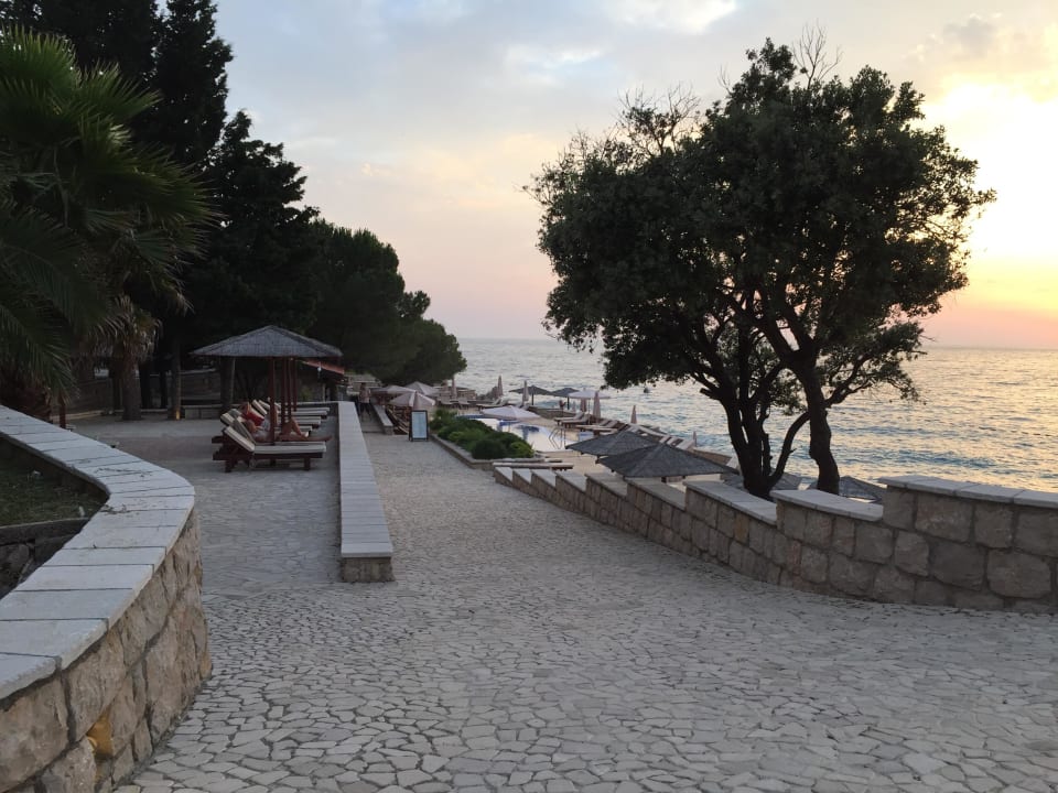 Haupteingang Auto Eingang von oben Ruza Vjetrova - Wind Rose Hotel Resort