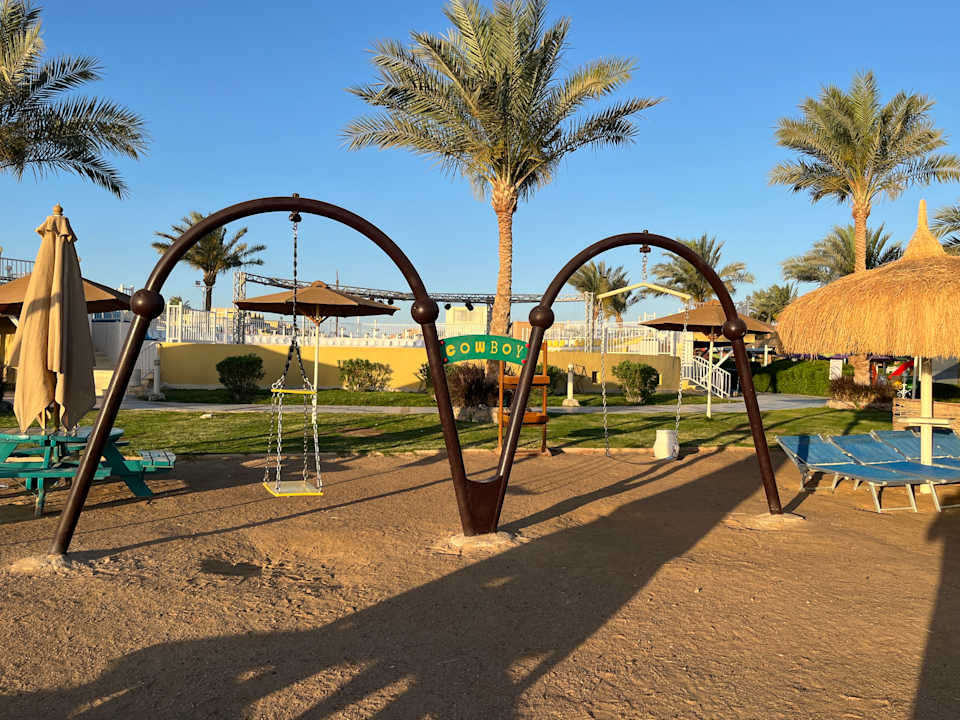 Strand Hotel Titanic Palace