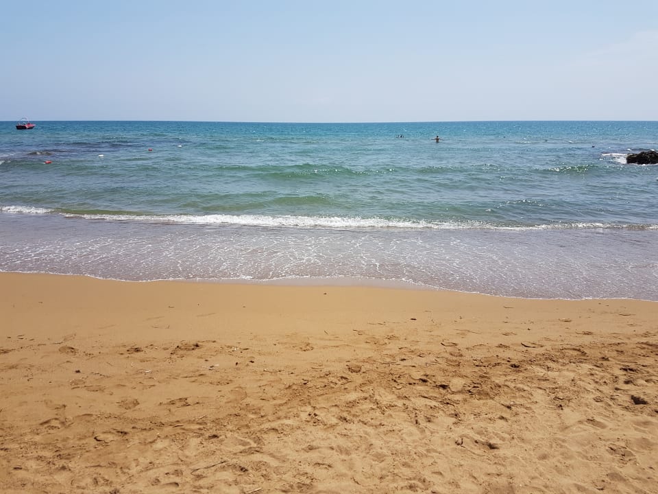 Strand Bella Resort & Spa