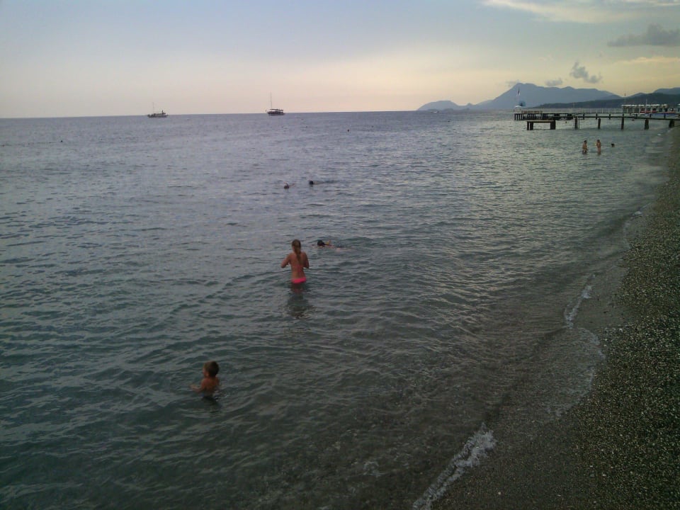 Glasklar es, warmes Wasser. Le Jardin Resort