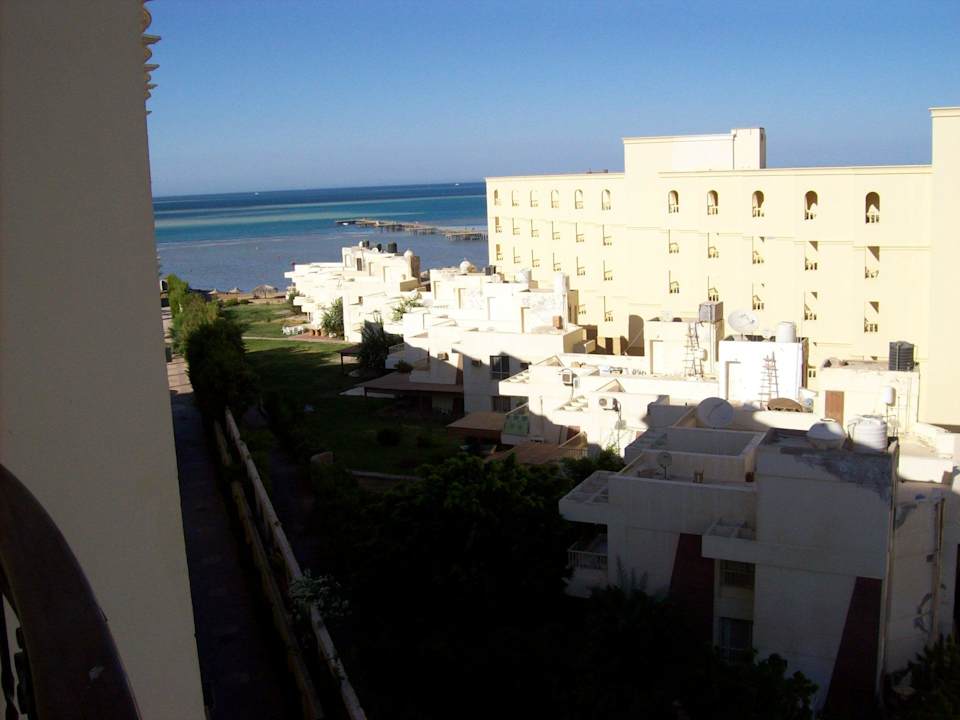 Widok z balkonu  Le Jardin Aqua Park Resort