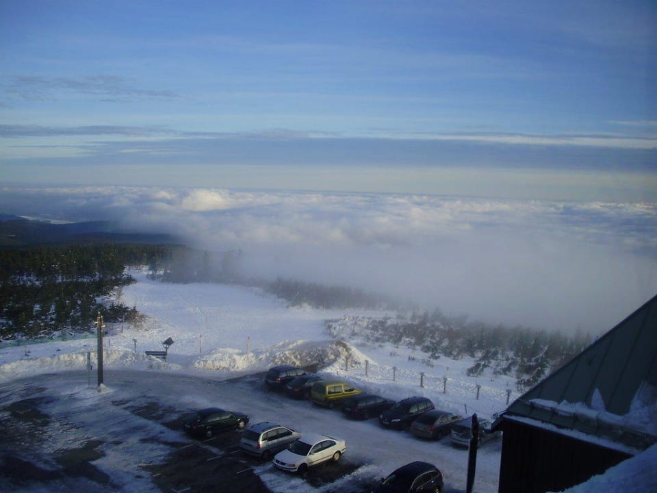 Über den Wolken  Hotel Fichtelberghaus