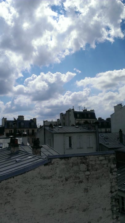 Ausblick aus Zimmer 36 Hotel des Arts Montmatre