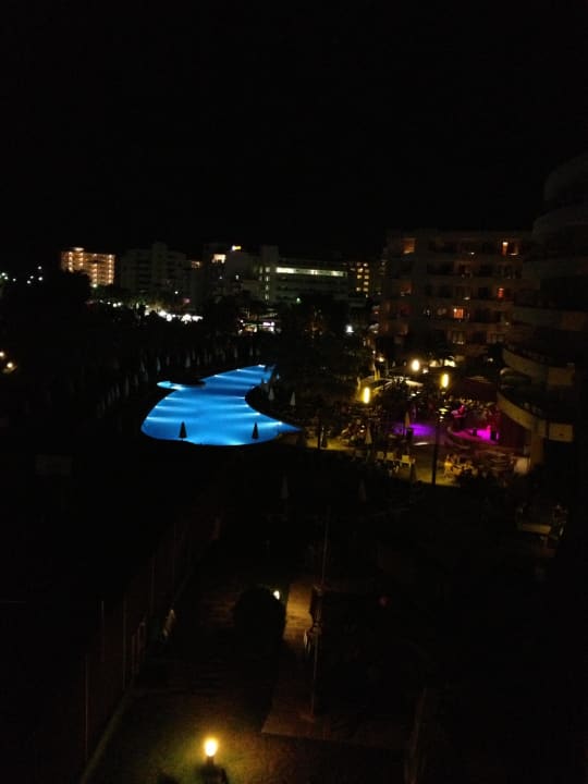 Pool bei Nacht  allsun App.-Hotel Orient Beach