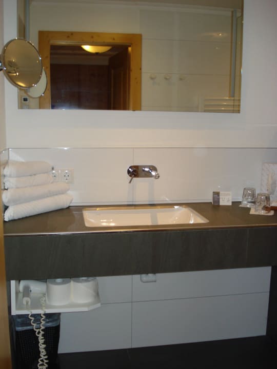 Sehr schön renoviertes Bad Hotel Schartner