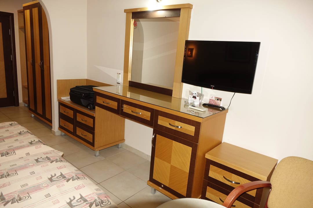 Möbel nicht neu, aber OK Hotel Kahya