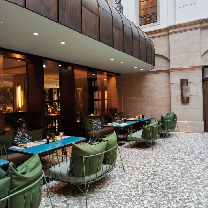 Gastro Gewandhaus Dresden, Autograph Collection