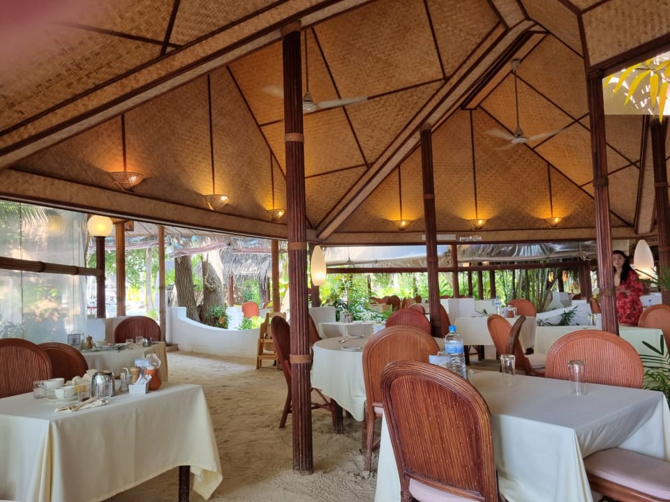 Gastro Thulhagiri Island Resort