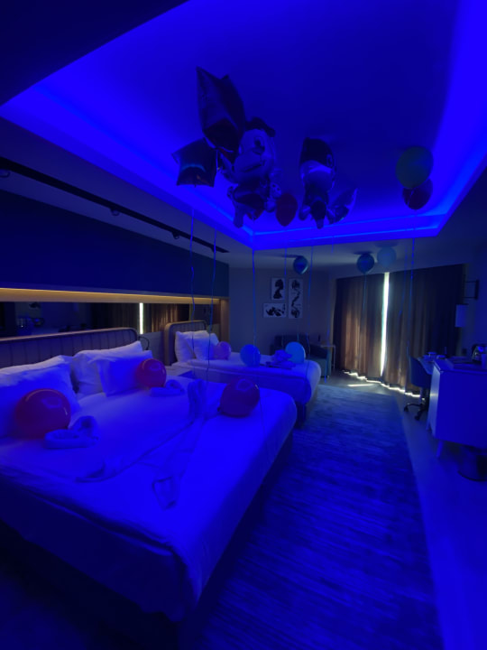 Zimmer Royal Wings Hotel