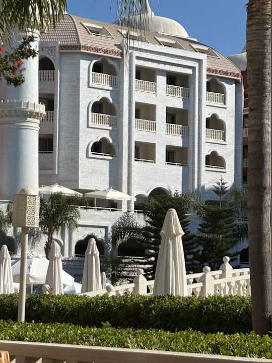 Außenansicht Royal Taj Mahal Hotel