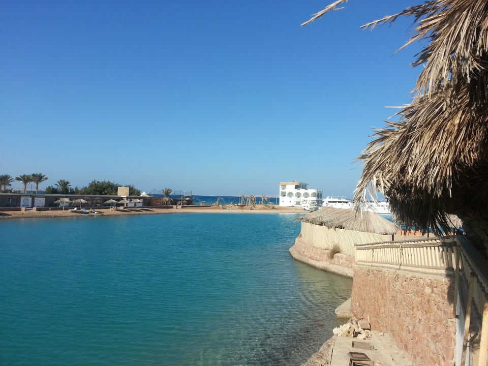 Bucht am Hotel JAZ Aquamarine Resort