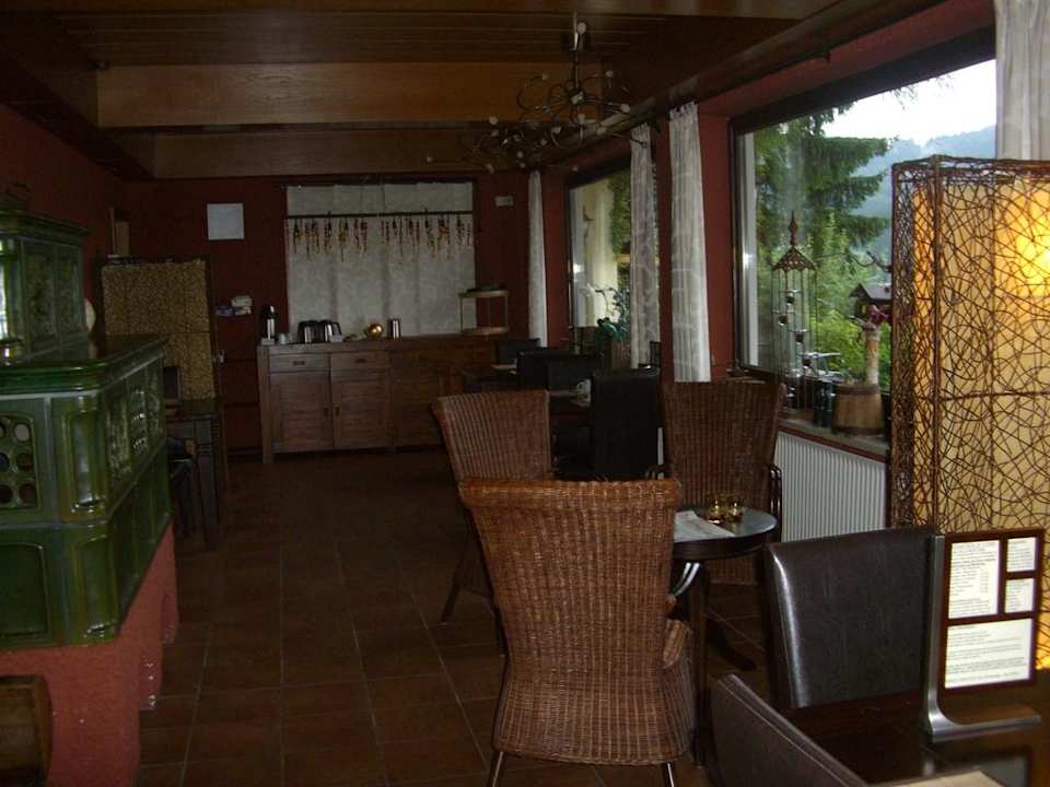 Frühstücksraum und Wohnzimmer Montara Suites Bodenmais