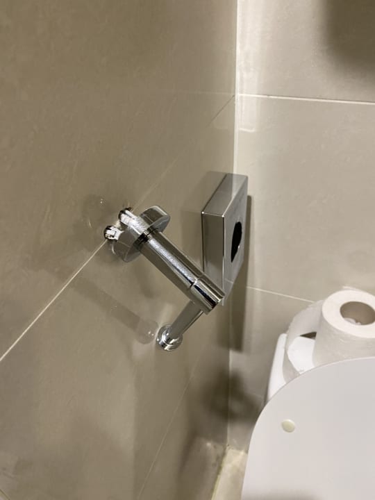 Zimmer New Century Hotel