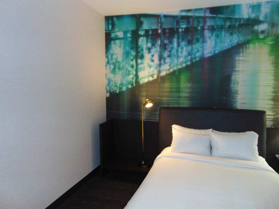 Zimmer Hotel Marriott at the Brooklyn Bridge