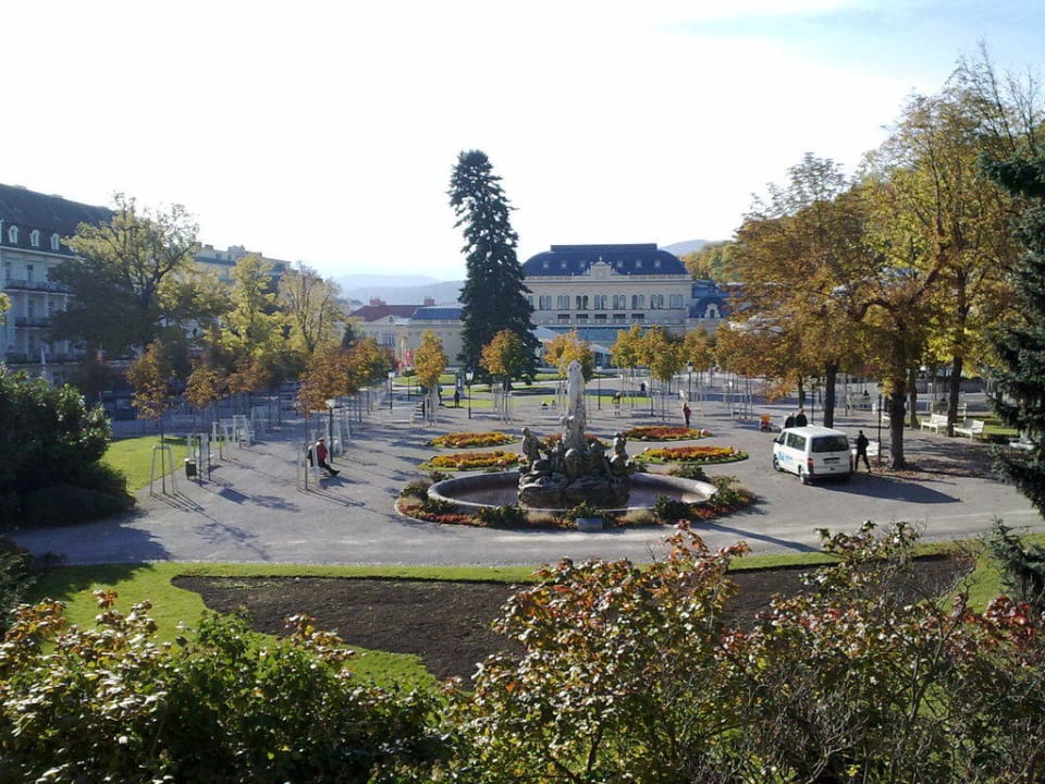Ausblick vom Zimmer Richtung Park und Casino At the Park Hotel