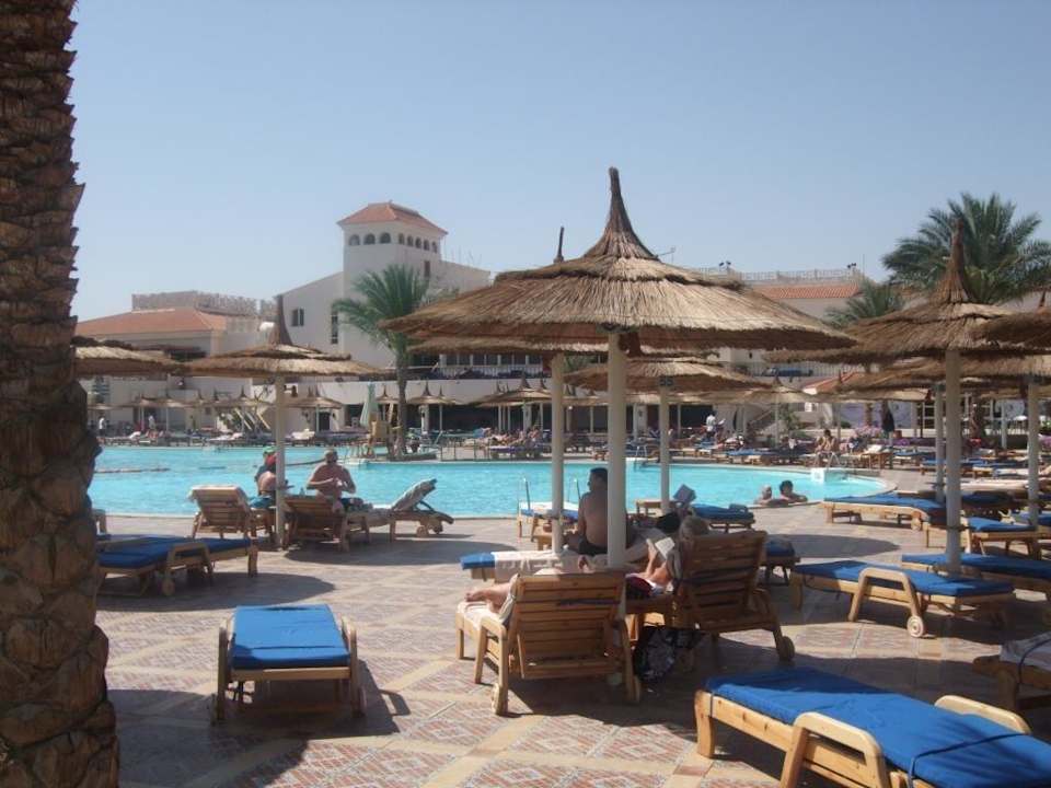 Pool beim Castello Pickalbatros Dana Beach Resort - Hurghada