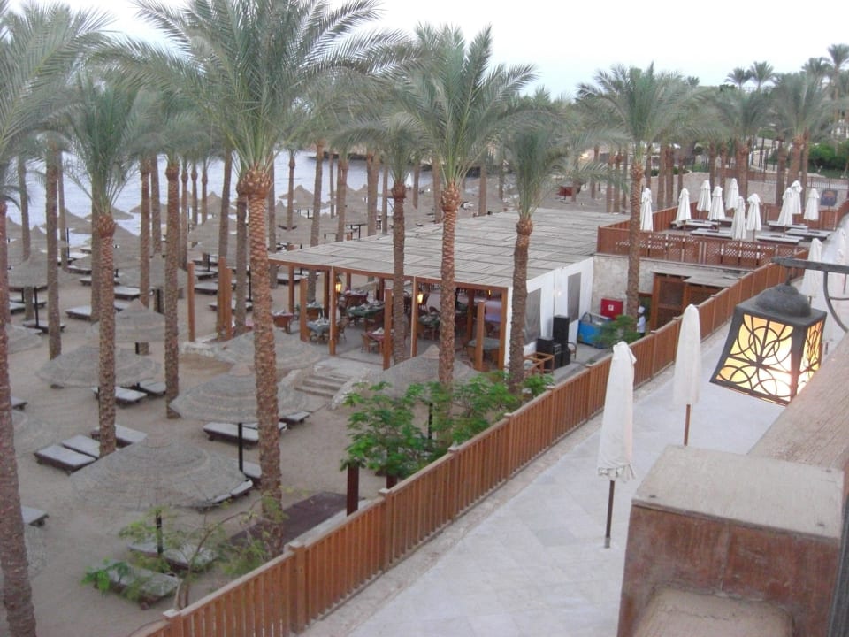Strand von einer der oberen Terrassen The Grand Hotel Sharm El Sheikh