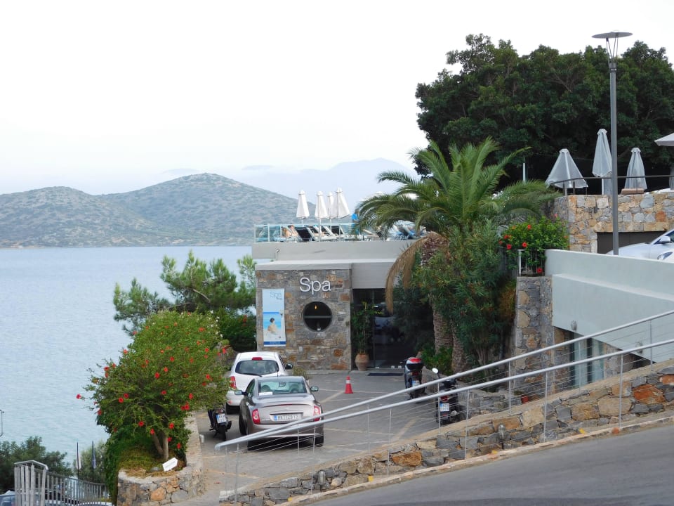 Eingang zum Spa Domes Aulus Elounda All-Inclusive Resort, Curio Collection by Hilton