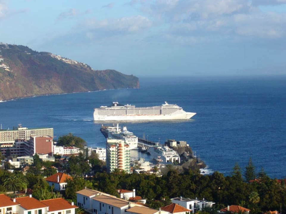 Blick Richtung Garajau Hotel Madeira Panoramico