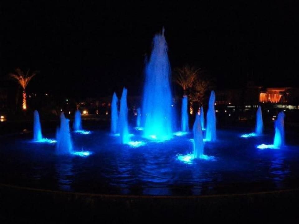 Springbrunnen vor dem hotel JAZ Mirabel Beach