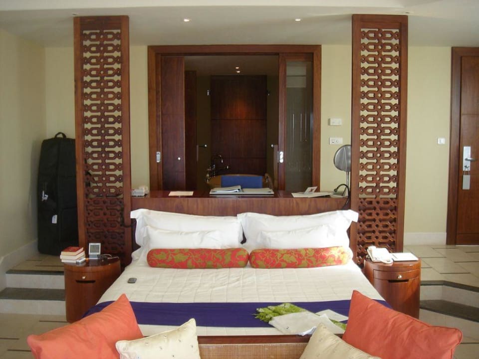Schlafzimmer Frangipani-Suite Shangri-La Le Touessrok Mauritius