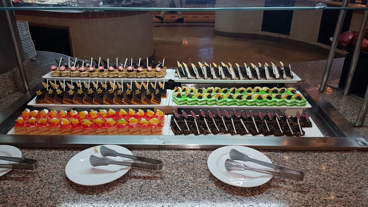 Gastro Serenity Alpha Beach